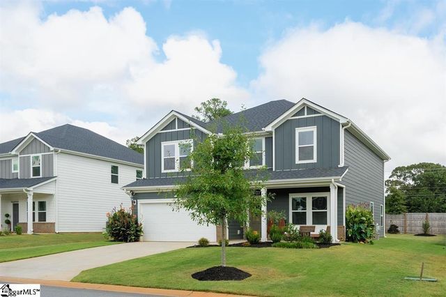 325 Roderick Lane, Greenville, SC 29605