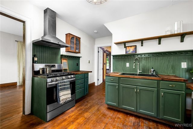 95 Russell Street, Buffalo, NY 14214