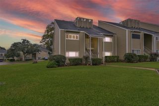 132 April Point Drive S, Conroe, TX 77356