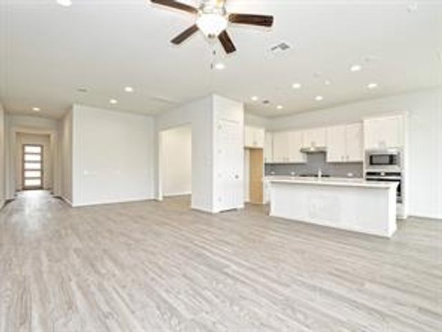 20301 CRESTED CARACARA LN, Pflugerville, TX 78660