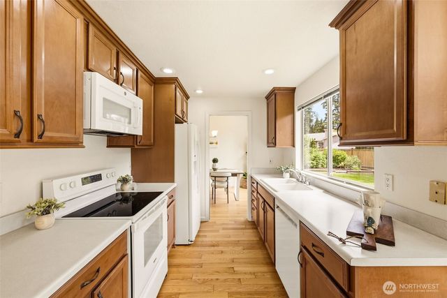 19030 SE 270th Court, Covington, WA 98042