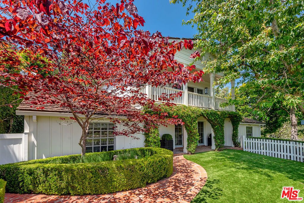 11532 Thurston Circle, Los Angeles, CA 90049 — exterior