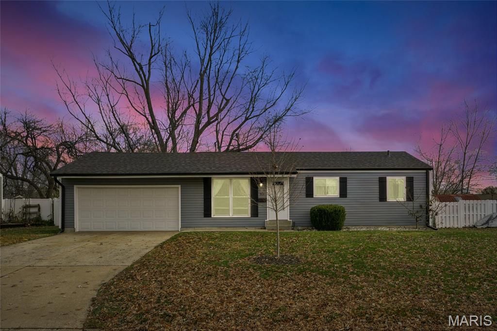 906 Love Drive, O'fallon, MO 63366