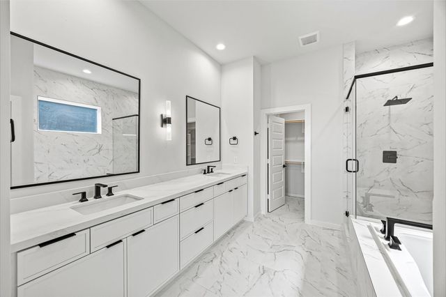 523 Hillwood Heights Drive, Houston, TX 77091