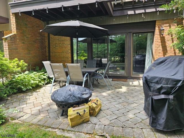 9 Shelley Pl, Morris Twp., NJ 07960