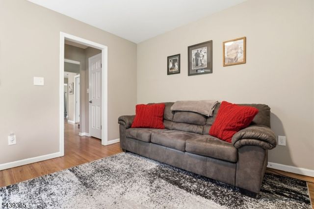 9 Shelley Pl, Morris Twp., NJ 07960