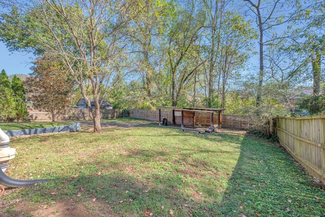2720 Bobby Ave, Nashville, TN 37216