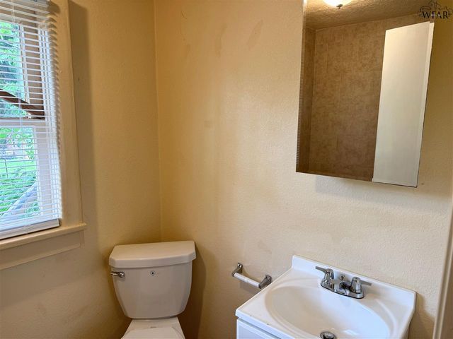 2007 10TH STREET, Wichita Falls, TX 76301