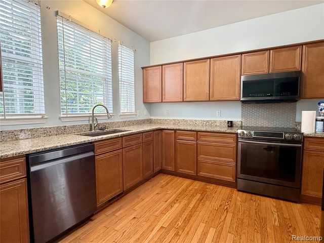 48840 Stonebriar Drive, Canton, MI 48188