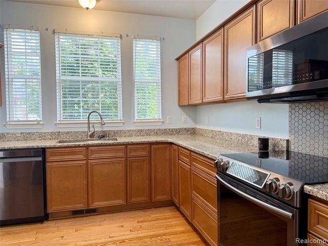 48840 Stonebriar Drive, Canton, MI 48188