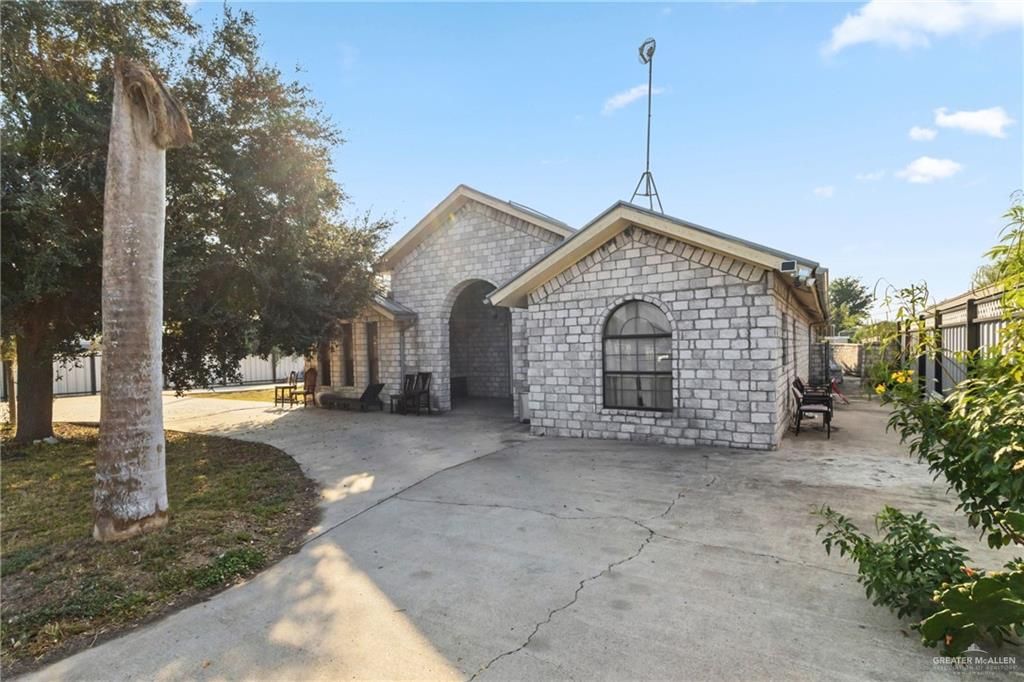 335 Watts Avenue, Progreso, TX 78596