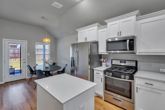 2432 Rocky Mountain Drive, Royse City, TX 75189