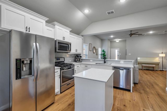 2432 Rocky Mountain Drive, Royse City, TX 75189