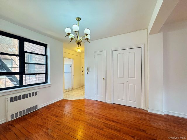 2518 Union Street 2E, Flushing, NY 11354