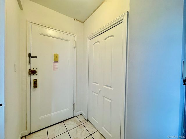 2518 Union Street 2E, Flushing, NY 11354