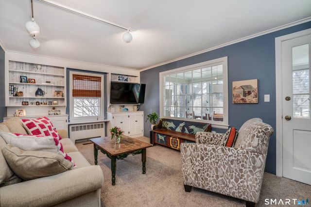 15 Avondale Road, West Hartford, CT 06117