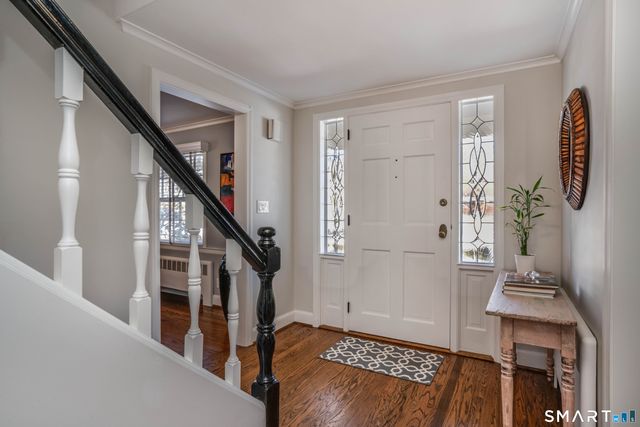 15 Avondale Road, West Hartford, CT 06117