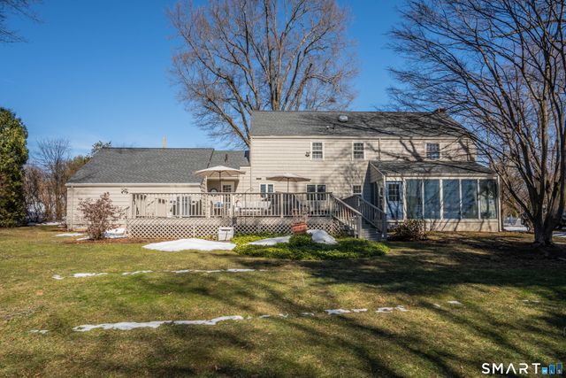 15 Avondale Road, West Hartford, CT 06117