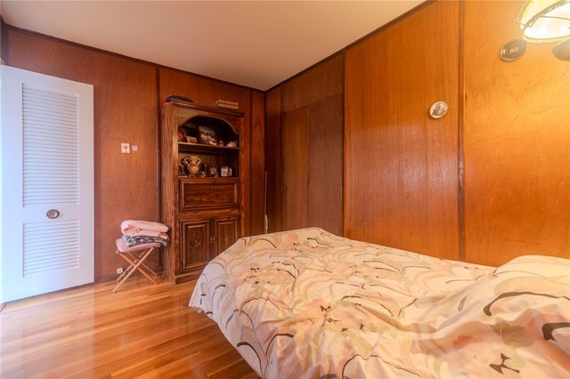 226-18 77 Avenue, Oakland Gardens, NY 11364