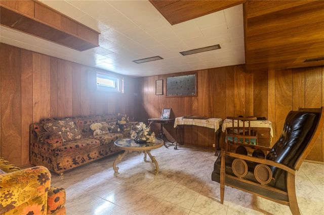 226-18 77 Avenue, Oakland Gardens, NY 11364