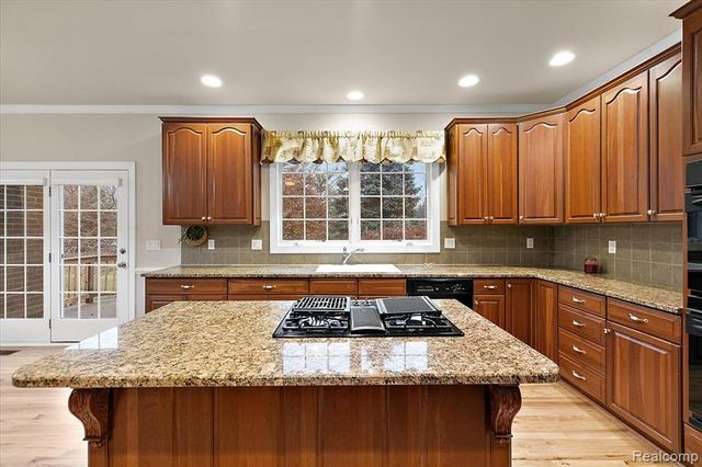 26566 Anchorage Court, Novi, MI 48374