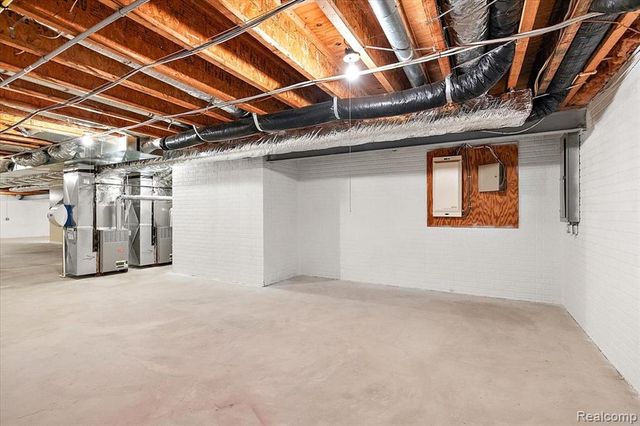 26566 Anchorage Court, Novi, MI 48374