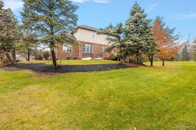 26566 Anchorage Court, Novi, MI 48374