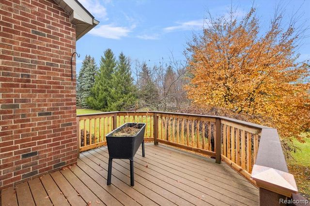 26566 Anchorage Court, Novi, MI 48374