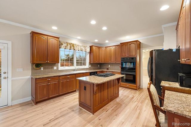 26566 Anchorage Court, Novi, MI 48374