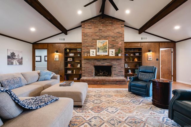 13241 Rivercrest Drive, Little Rock, AR 72212
