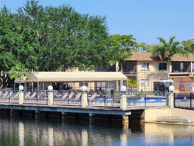 140 Fox Road 3-46, Hollywood, FL 33024