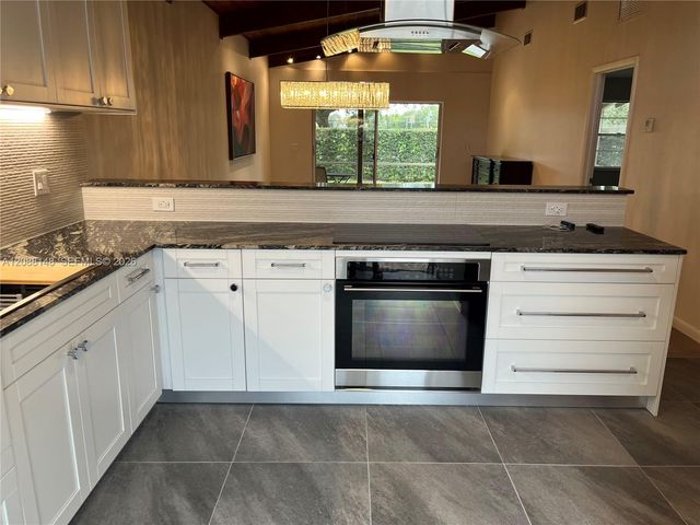 140 Fox Road 3-46, Hollywood, FL 33024