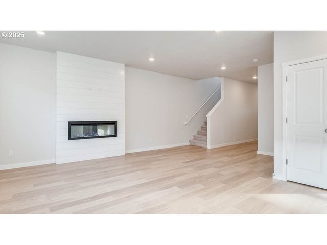 2006 Aspen Ln, Forest Grove, OR 97116