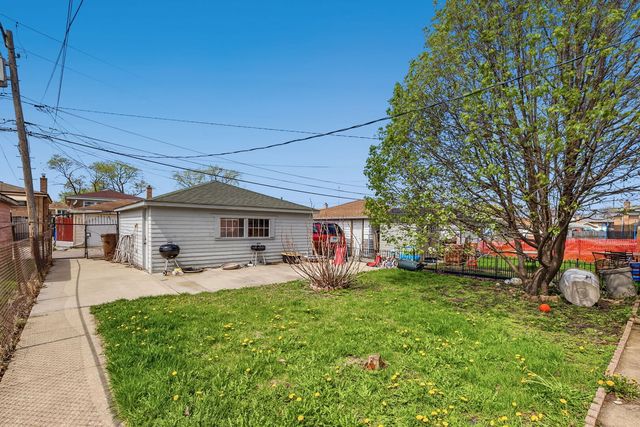 5322 S 72nd Court, Summit, IL 60501