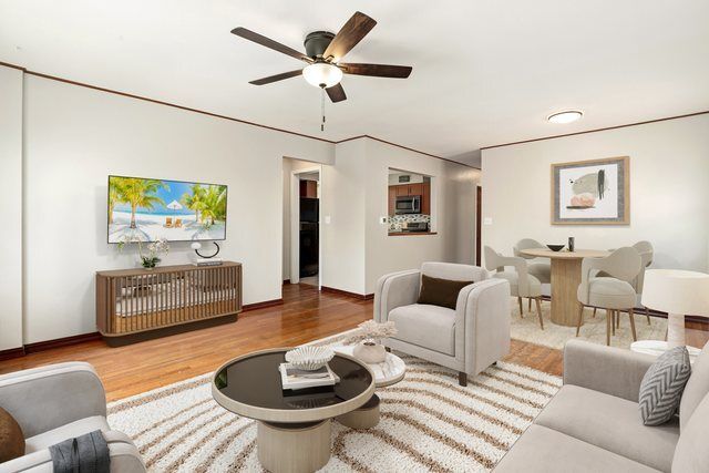 5322 S 72nd Court, Summit, IL 60501