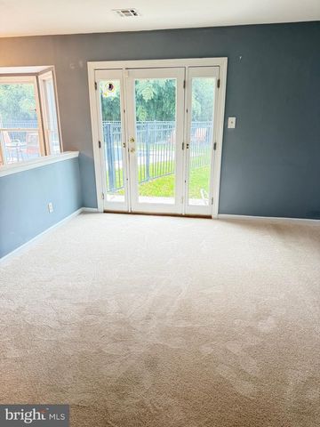 28 MANCHESTER RD, Mount Holly, NJ 08060