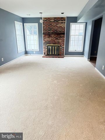 28 MANCHESTER RD, Mount Holly, NJ 08060