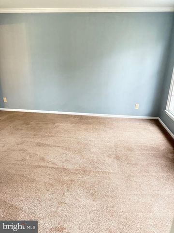 28 MANCHESTER RD, Mount Holly, NJ 08060