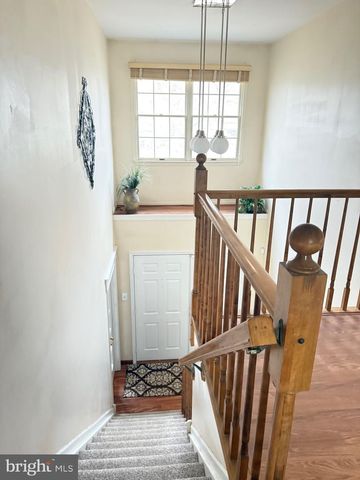 28 MANCHESTER RD, Mount Holly, NJ 08060