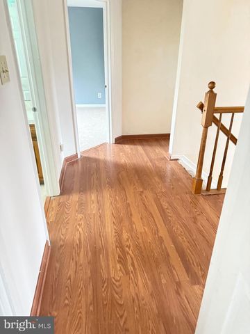 28 MANCHESTER RD, Mount Holly, NJ 08060