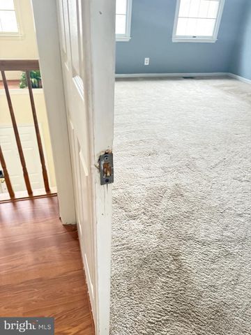 28 MANCHESTER RD, Mount Holly, NJ 08060