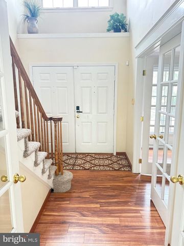 28 MANCHESTER RD, Mount Holly, NJ 08060