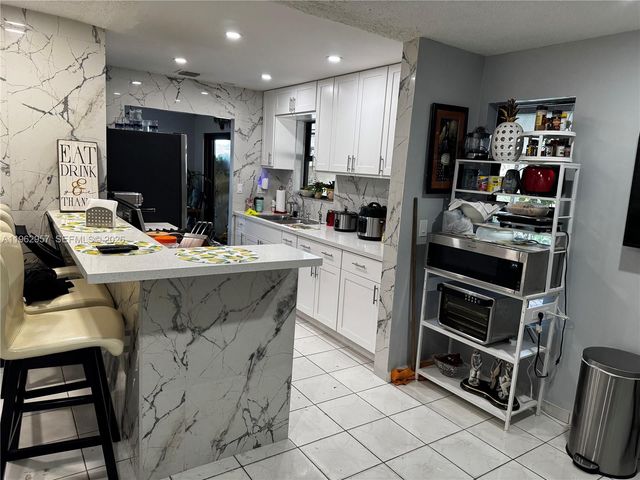 8720 SW 148th Pl, Miami, FL 33193