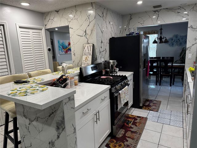 8720 SW 148th Pl, Miami, FL 33193