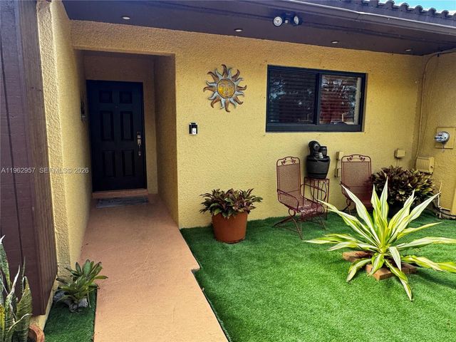 8720 SW 148th Pl, Miami, FL 33193