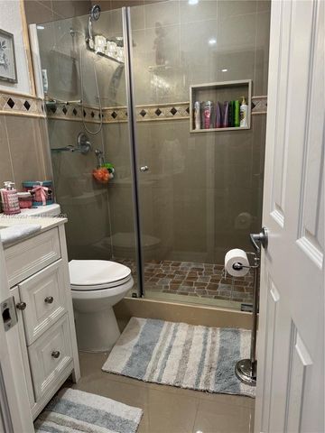 8720 SW 148th Pl, Miami, FL 33193