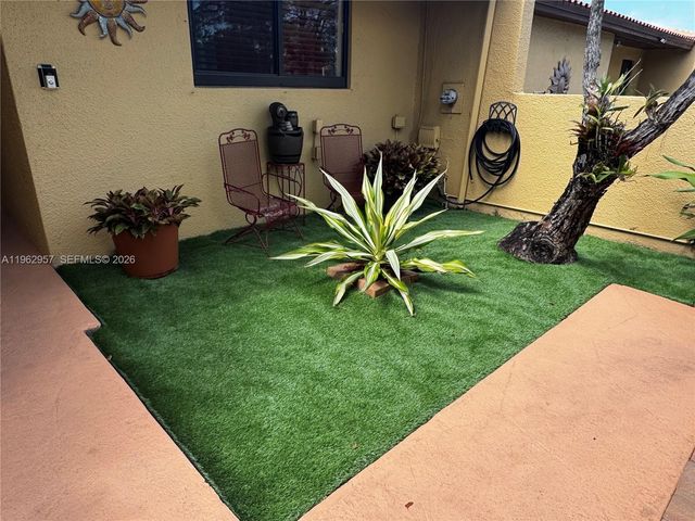 8720 SW 148th Pl, Miami, FL 33193