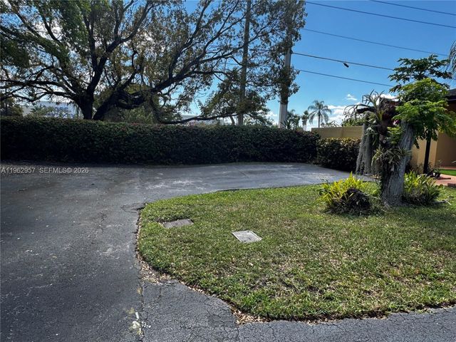 8720 SW 148th Pl, Miami, FL 33193