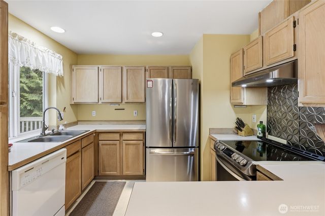 21028 Virginia Avenue NE, Kingston, WA 98346