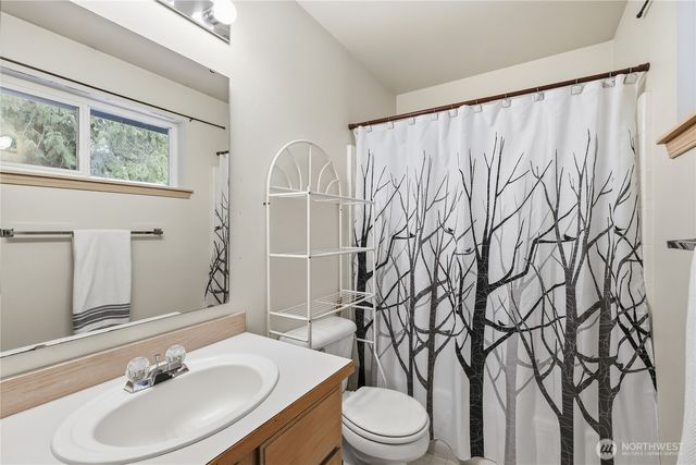 21028 Virginia Avenue NE, Kingston, WA 98346